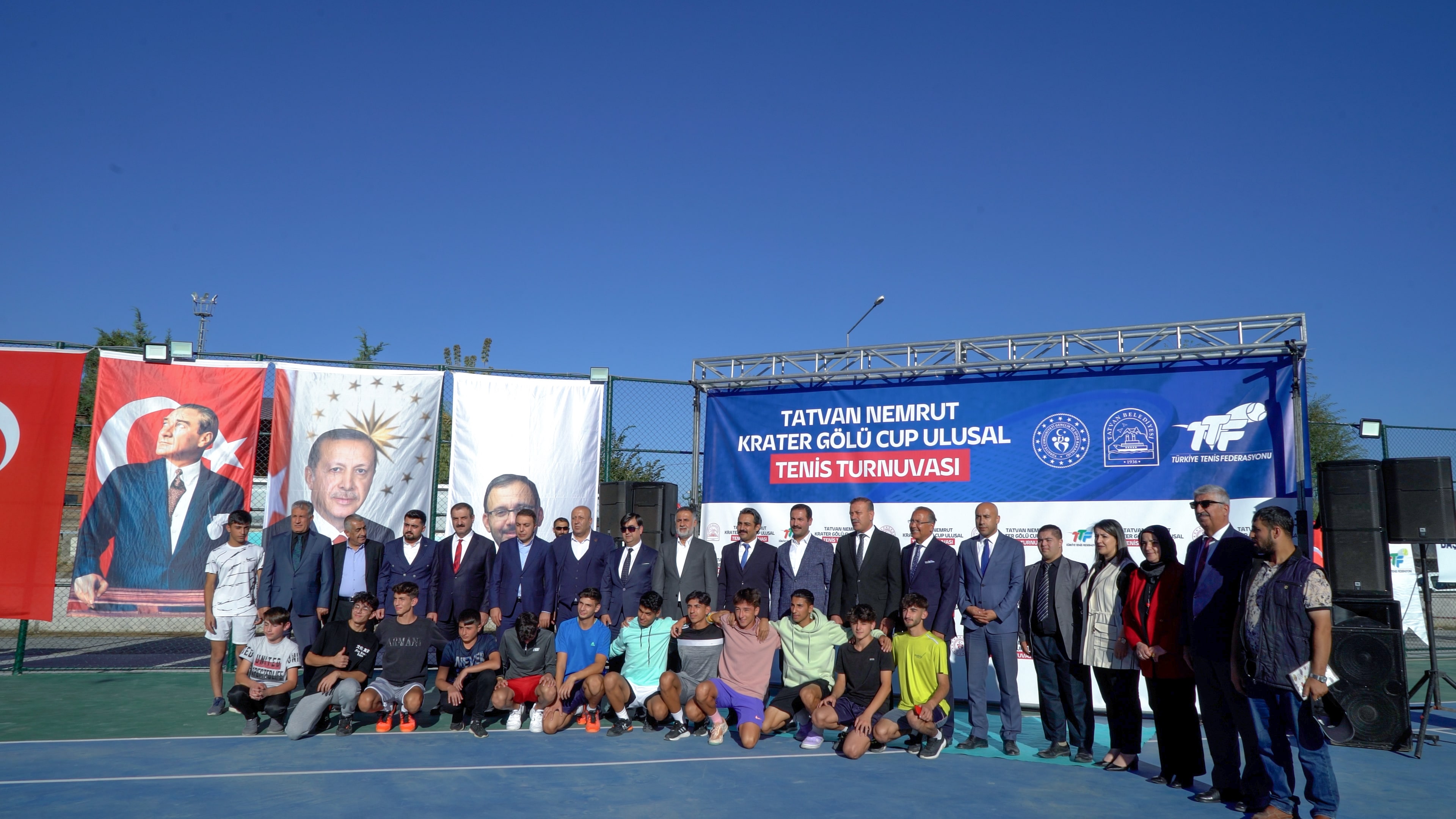Tatvan Nemrut Krater Gölü Cup Ulusal Tenis Turnuvası Başladı